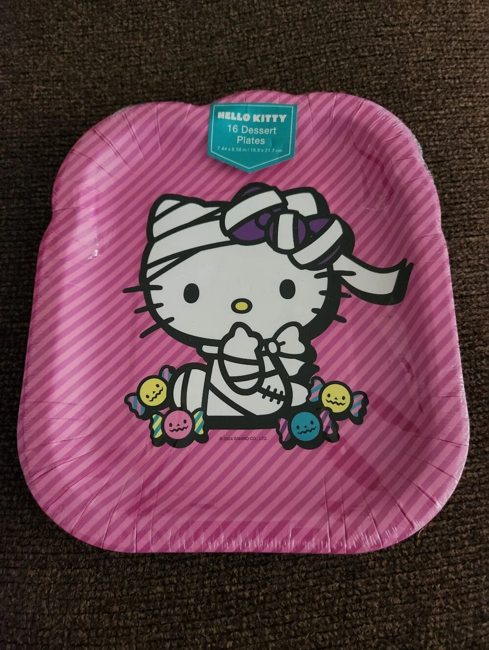 Hello Kitty Halloween Desseet Plates New